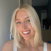 Bethany Baxter's Instagram, Twitter & Facebook