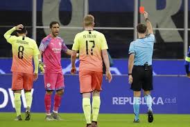 Ternyata ada cara membuat stiker whatsapp menjadi animasi bergerak layaknya stiker yang adalah di aplikasi line, fb messenger, bbm, dan juga michat. Ini Cara Wasit Berkomunikasi Di Liga Champions Republika Online