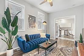 Two bedroom/ two bathroom suites with balcony. Insta Worthy 2 Bedroom Apt In Trendy Logan Square Chicago Aktualisierte Preise Fur 2021