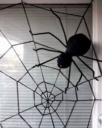 It would make for a great halloween decoration indeed and is something that works both indoors and outside. 20 Diy Halloween Spider Decor Ideas And Inspiration