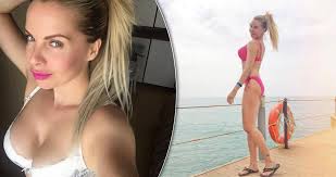 This category contains only the following file. Kristelova Ukazala Balonky Ktere Ted Rikaji Pane Fotbalistovi Repkovi Blesk Cz