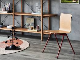 These metal dining room chairs feature a plywood seat and backrest and a hooked black metal frame. China Quality Inspection For Modern Wood Bar Chair Polywood Dining Room Chair With Metal Frame Yezhi Manufacturer And Supplier Yezhi