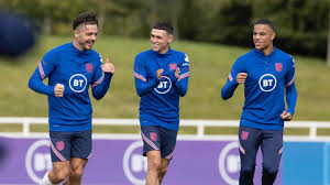 A creative spark in any england team that he's been a part of, phil foden's first senior call up came in august 2020 when he was picked for the born and raised in stockport, just south of manchester, foden grew up supporting city and was spotted playing local football before joining their academy. Phil Foden Smiles All Round Threelions England Football Team Facebook