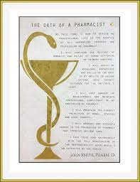 Personalized Oath Of A Pharmacist Gold Or Silver Pharmacist Etsy In 2021 Pharmacist Pharmacist Gift Pharmacy Student