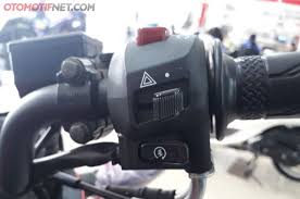 Check spelling or type a new query. Pengin Motor Ada Lampu Hazard Nya Pasang Saja Barang Ini Gridoto Com