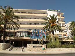 Maybe you would like to learn more about one of these? Allsun Hotel Bahia Del Este Buchen Cala Millor Ab In Den Urlaub De