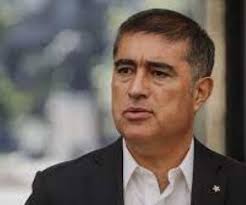 Cuando hablamos, en marzo, desbordes dijo que siempre había sabido que las reformas políticas eran necesarias, pero que la ira que presenció en octubre pasado lo tomó desprevenido. Primer Candidato De La Derecha Que Se Pronuncia Mario Desbordes Asegura Que Yo Voy A Votar Claudio Orrego