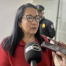“CNE no es competente para investigar al presidente”: magistrada Alba Lucía  Velásquez tras salvar su voto