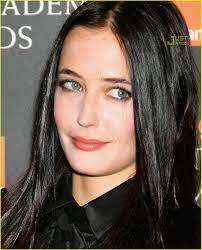 Something So Pretty About Dark Hair And Light Eyes Actress Eva Green Eva Green Dark Hair
