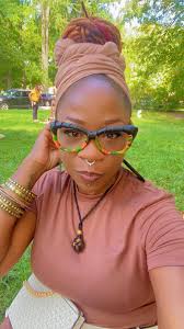 Networking with health-beauty-wellness industry professionals