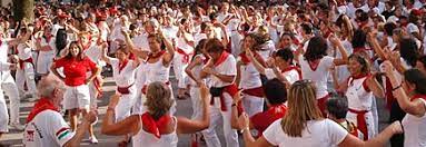 Propagation, risques, symptômes, bonnes pratiques, évolution du virus, transports, vie quotidienne… le suivi de l'épidémie. En Rouge Et Blanc Pour Les Fetes De Bayonne