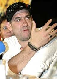 Karra Elejalde retrata la "España más rancia" a través del mundo de los  toros en 'Torapia'