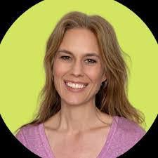 Claudia Ballard's Instagram, Twitter & Facebook