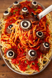 While the right halloween recipes and halloween appetizers are essential to any good halloween party, you'll also need to make sure your house is fully decked out. 20 Halloween Dinner Ideas For Kids Recipes For Halloween Dinner