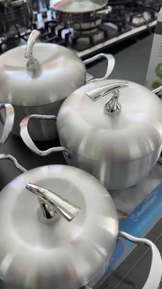Juego de caldero en aluminio Lucky Apple código: CF82-001 por tan solo  $3,890 pesos