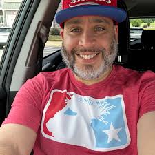 Brookfield Zoo Chicago said it's making progress saving a critically  endangered species of toad thanks to Puerto Rican star Bad Bunny. STORY:  bit.ly/4mLFguu