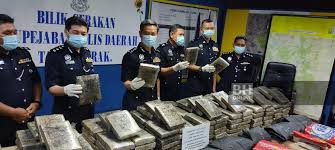 Katanya, pihaknya sentiasa membuka bilik gerakan 24 jam dan akan menambah anggota bertugas jika berlaku banjir. Polis Berjaya Rampas Ganja Bernilai Lebih Rm500 000