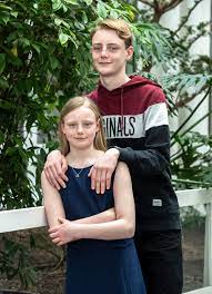 We did not find results for: Liesbet Amp Simon De Jongste Kinderen Van Bart De Wever Er Is Niets Veranderd Sinds Papa 50 Kilo Is Afgevallen Behalve Als Hij Een Bommetje Doet In Het Zwembad Foto Hln Be