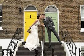 These 22 wedding photo poses and ideas are from some of our fave real weddings. 15 Modern Must Have Wedding Poses For Brides And Grooms Printique An Adorama Company