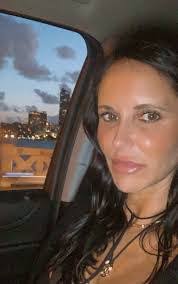 Kristy Springer's Instagram, Twitter & Facebook