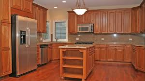 color of cherry kitchen cabinets