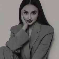 𝐌𝐀𝐑𝐈𝐀𝐇 𝐂𝐎𝐋𝐄 (@itzmariahcole)