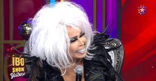 Zaten bülent ersoy, müstakbel kayınvalidesi ile ahiretlik gibiydi neredeyse. Ibo Show Yilbasi Ozel Programinda Bulent Ersoy Ruzgari Mal Varligiyla Agizlari Acik Birakti Galeri Takvim