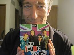 Another DVD-R converted from my Brazilian MTV VHS collection. This time, It  is a dossier about the Sabbath Reunion in 1997/98, including interviews and  the Sabbath Story. Hope you like It!