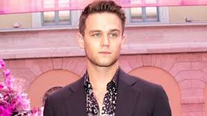 Brandon flynn is an american actor known for '13 reasons why'. The Untold Truth Of Brandon Flynn Stylesrant