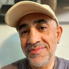 Patrick Hecker's Instagram, Twitter & Facebook