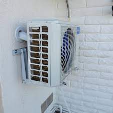 I have been able to connect it to wifi but apparently, it connects to their server in the cloud and my phone connects to it. Mrcool Diy 3rd Gen 18 000 Btu 20 Seer Ductless Mini Split Air Conditioner And Heat Pump 230v 60hz Walmart Com Walmart Com