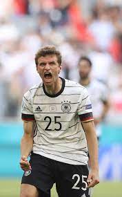 Открыть страницу «thomas müller» на facebook. Mq9u9vcyy01bjm