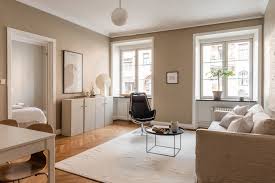 Fifty Shades Of Beige In This Gorgeous Apartment Arredamento Idee Salone Design Industriale