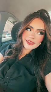 Aimee Foster's Instagram, Twitter & Facebook