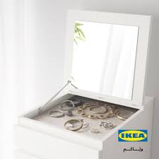 Ikea مرآة و حل للتخزين في منتج واحد خزانة Malm ذات أدراج فيسبوك