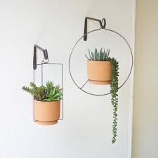 Ciceklik Bahcedekoru En 2020 Plantas En Maceta Soporte Para Plantas Recipiente Para Planta