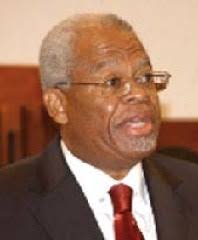 Cargos de Mateus Khatupa e Manuel Tomé são incompatíveis com a função de  deputado