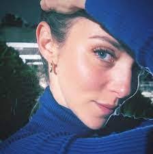 Danielle Weinberg's Instagram, Twitter & Facebook