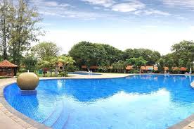 Hotel Di Surabaya Dengan Kolam Renang Super Luas Dijamin Bebas Panas Traveling Yuk