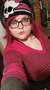 Hello everybody, I'm Luna And I am a wolf dragon hybrid