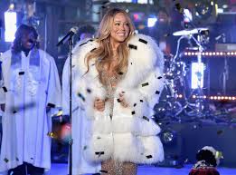 While she had trouble syncing her singing with the music, later in. Mariah Carey Demanded Hot Tea During Her New Year S Eve Performance Hellogiggles