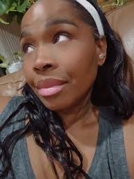 my husband in the background 😭 #fyp #foryou #foryoupage #trending #explore  #explorepage #drbarlow #tiktoku #tiktokuni