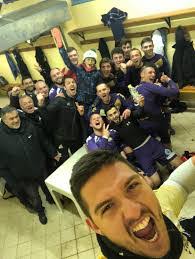 Julie Lobe's Instagram, Twitter & Facebook