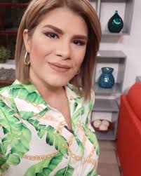 Aminta Ramírez se retira de Canal 10 para lanzarse a la política con  Alfredo César