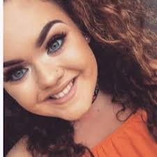 Tamara Laird's Instagram, Twitter & Facebook