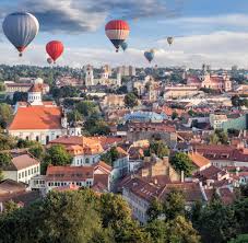 Er grenzt im norden an estland, im osten an russland und weißrussland und im süden an litauen. Baltikum Eine Reise Durch Estland Lettland Und Litauen Welt
