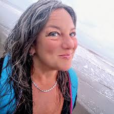 Hoy recibí uno de esos regalos que no tienen precio, pero sí un valor  infinito: una carta hecha a mano con un mensaje que me llegó directo al  corazón y un detalle