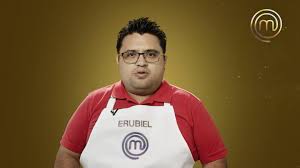 Sin conocerte te quiero, gracias por el aguante, junto a un emoji de corazón. Masterchef Mexico Paso A La Final Erubiel Participante Acusado De Acoso Infobae