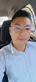 卢星锖-  人生下半场做个简单的人，少与人纠缠，多看大自然，在路上见世界，在途中寻自己，知山高水阔，顾云淡风轻，以如常为安，以如愿为喜。往后余生唯愿开心健康，至于其它，随缘就好。早安😘 