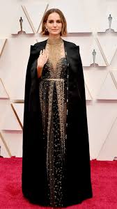 Natalie portman's dior cape recognized all the women directors who weren't nominated at the 2020 oscars. Natalie Portman S Oscars Dress Honoured Snubbed Women Directors